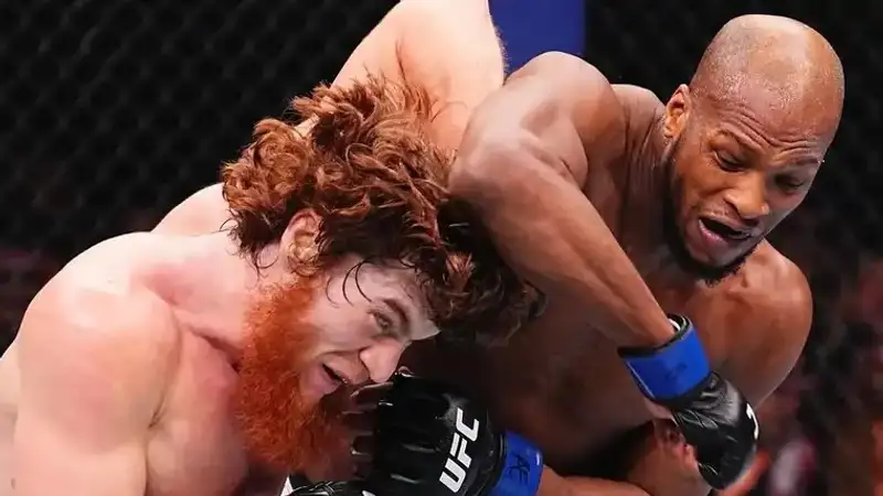 Preview Майкл “Веном” Пейдж доминировал в бою против Шары Магомедова на турнире UFC в Саудовской Аравии