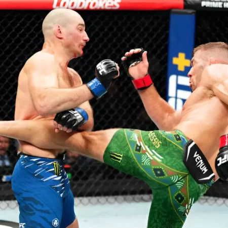 Боец UFC Шон Стрикланд получил серьезную травму носа в жестоком поединке с Дрикусом Дю Плесси