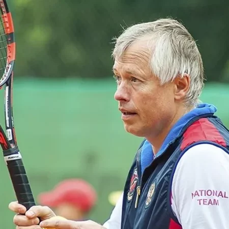 Ольховский: У Хачанова может быть преимущество над Медведевым в Дохе