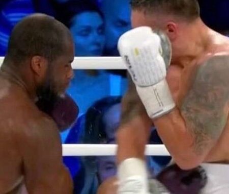 Александр Усик намекает на шокирующий бой в ММА с суперзвездой UFC, но только после поединка с Даниэлем Дюбуа