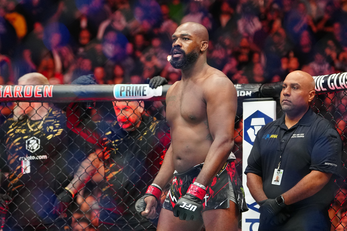 Preview Фанаты UFC призывают Дэйну Уайта лишить Джона Джонса титула после “ужасного” рекорда Тома Аспиналла
