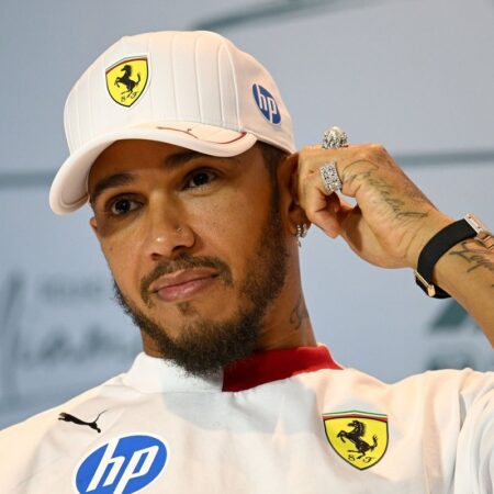 Льюис Хэмилтон о сообщениях по радио в Ferrari: Я не буду извиняться за то, что я ‘боец’