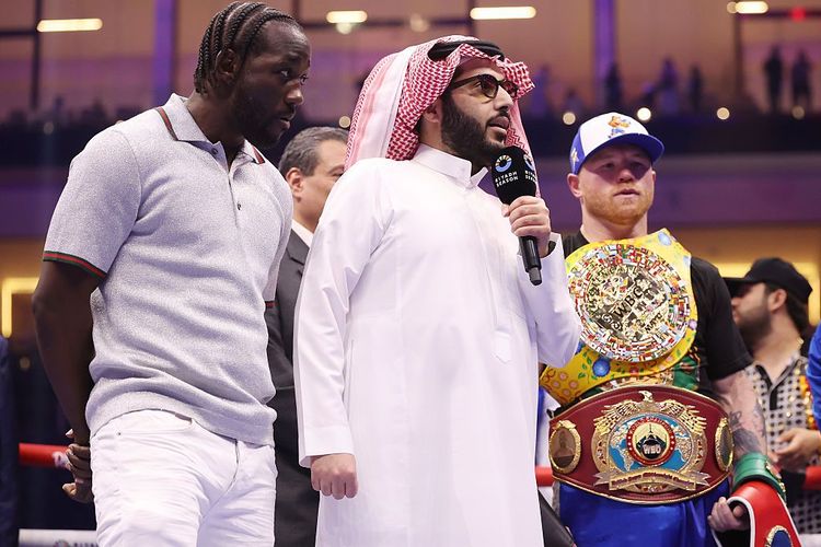 Preview Глава UFC Дана Уайт отстранен от боя Канело Альвареса против Теренса Кроуфорда
