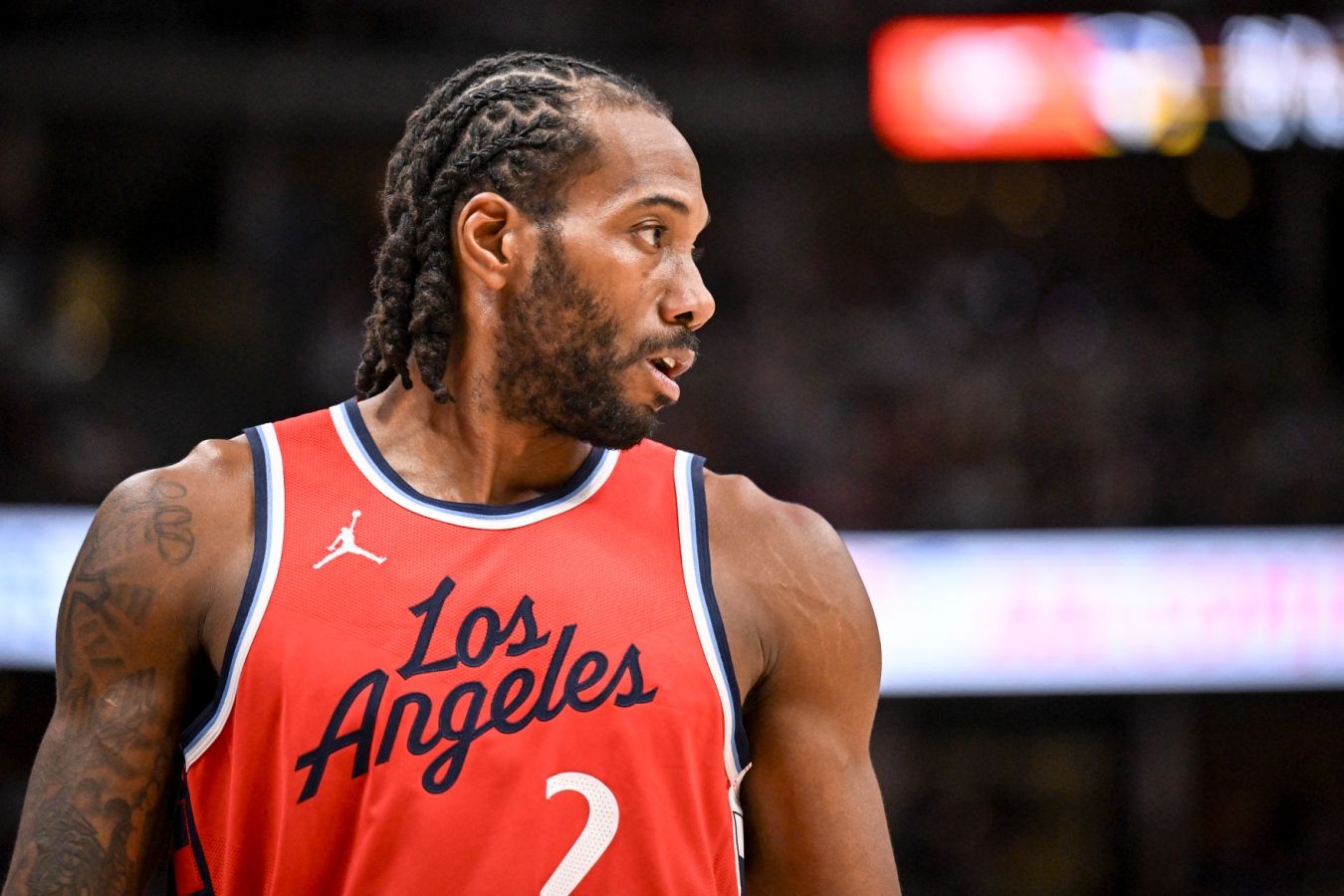 Preview Расследование: LA Clippers подозреваются в обходе потолка зарплат НБА через выплаты Каваю Леонарду